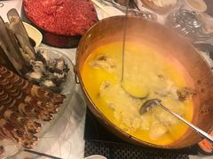 -鲜入围煮花胶鸡海鲜火锅