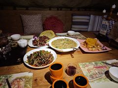 -月亮眼花园餐厅书吧酒吧