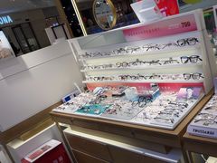 -爱视眸Eyeblling眼镜·依视路·蔡司镜片折扣店(百联南方商城购物中心)