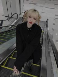 -AYO SALON