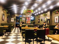 大堂-愉肴麻辣香锅(中山路店)