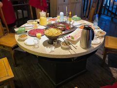 -二荆条·蜀鲜汇城市森林火锅