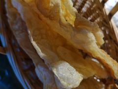 -老牌坊云南鱼豆花火锅(哈西万达店)