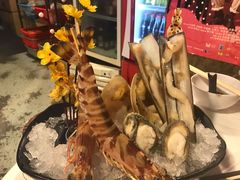 -鲜入围煮花胶鸡海鲜火锅