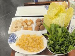 -楼外楼大刀肉传统火锅(西安大路店)