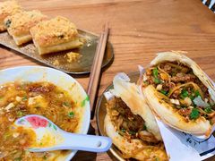 蛋冲牛肉豆腐脑-小豆海棠(人民南路店)