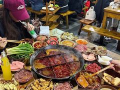 -正南齊北重庆老火锅(光华村直营店)