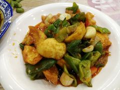 -江城燕子大排档(江汉路步行街店)