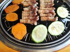 -唯成•韩国炭火烤肉 유성고기