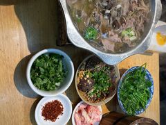 -谢老五跷脚牛肉·非遗传承店