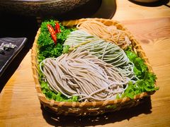 三色面-湊湊火锅·茶憩(杭州湖滨银泰in77店)