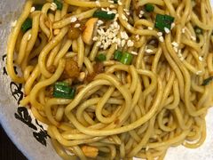 -黑白电视长沙小吃(美林M·LIVE天地东座店)