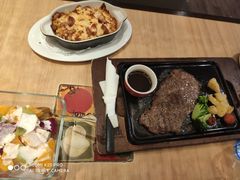 -必胜客(WOW中心城店)
