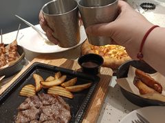 -必胜客(WOW中央公园店)