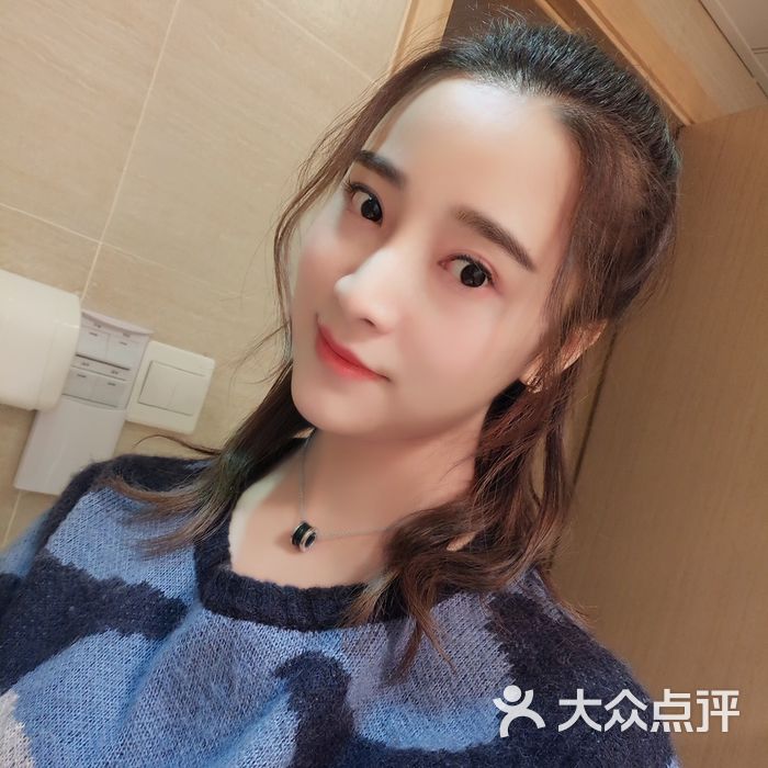 伪妆化妆造型