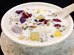 清补凉-东方之猪四更烤乳猪(金垦总店)