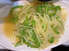 青椒土豆丝-香满锅老北京羊蝎子火锅·家常菜(新街口店)