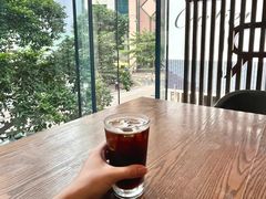 -星巴克(香港国际机场44号闸店)