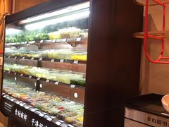 自助取餐区-小蛮椒麻辣烫·麻辣拌(青浦宝龙店)