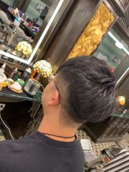 -海文先生国潮烫染男士理发馆