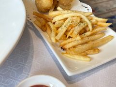 炸鱼柳配薯条-弘雅饭店