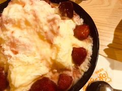 草莓奶冰-冰冰酱绵绵冰(红桥店)