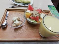 -佰搭果·广式茶餐厅(西华路店)