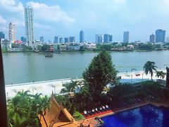 -曼谷湄南河畔华美达广场酒店
