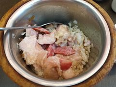 滑雞臘腸盅頭飯-联盈发点心专门店