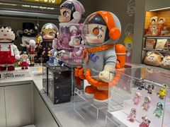 -泡泡玛特POPMART(蓝色港湾店)