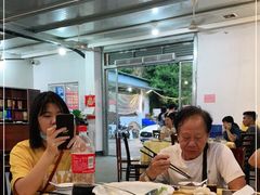 -烧鹅妹饭店