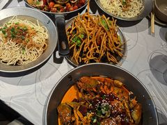 -巴厘龙虾·榜首油焖大虾(音乐学院·沿江酒馆店)