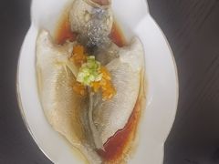 茉莉花茶熏鱼-鲜璟台·地标景观餐厅(上海中心店)