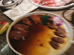 -三人行骨头王火锅(长寿店)