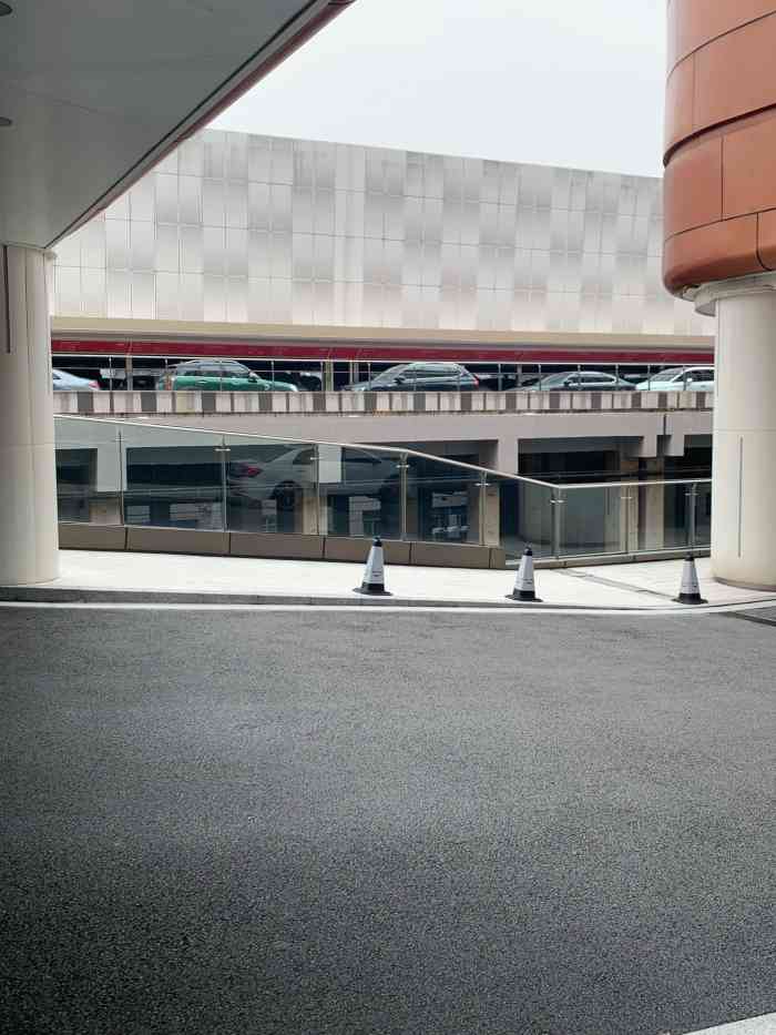 吴中路停车场图片