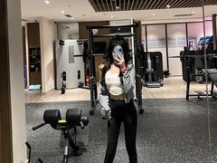 -黄金时代游泳健身云畔会所(绿地中心双子塔店)