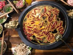 -黄潇洒老火锅(九眼桥宏济巷店)