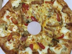 新奧爾良烤肉芝心披薩-必胜客(亦庄宅急送店)