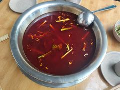 -肖肖酸萝卜鱼火锅(总店)