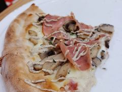 -城市大道红炉披萨烘焙坊