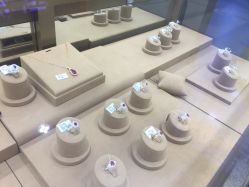 -恒阳珠宝·高级定制镶嵌·天然彩宝·天然钻石(南京西路店)