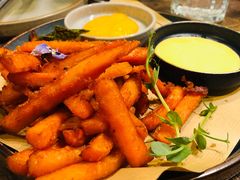 -HIGH FIVE哈福手工汉堡(桂林路店)