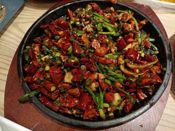 湘炉小馆(华润五彩城店)-"一如既往的好哦,砂锅娃娃菜,开胃鱼头都超.