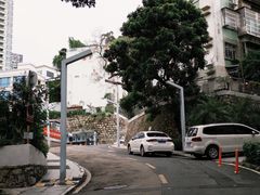 -彳亍咖啡·这里(水湾路店)