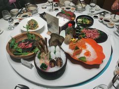 -红鼎豆捞·非遗鲍皇汤火锅(宝丰路店)