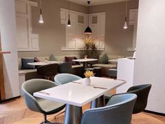 -潮一不贰·法式甜品·生日蛋糕·西式简餐(外滩店)