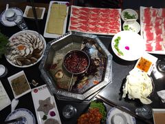 -陆派巴倒烫火锅(城东店)