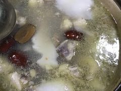 -大富蚝乌东哥饭店·石锅鱼杂·柠檬鸭(革新路店)