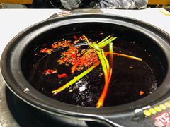 红汤锅底-钢管厂歆瑞源油卤串串香(春熙路太古里店)