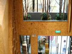 -新华里咖啡书吧(新华书店小寨店)